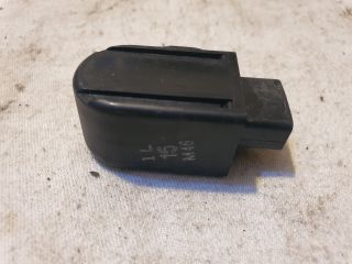 bontott TOYOTA AVENSIS T27 Tolatóradar Hangszóró