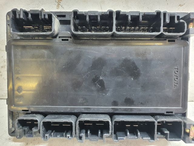 bontott TOYOTA AVENSIS T27 Végfok