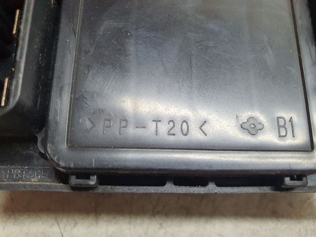 bontott TOYOTA AVENSIS T27 Végfok