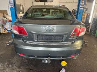 bontott TOYOTA AVENSIS T27 Vonóhorog