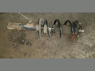 bontott TOYOTA AVENSIS VERSO Bal első Gólyaláb (Lengécsillapító, Rugó)