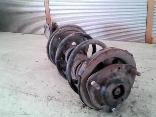 bontott TOYOTA AVENSIS VERSO Bal első Lengéscsillapító