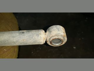 bontott TOYOTA AVENSIS VERSO Bal hátsó Lengéscsillapító