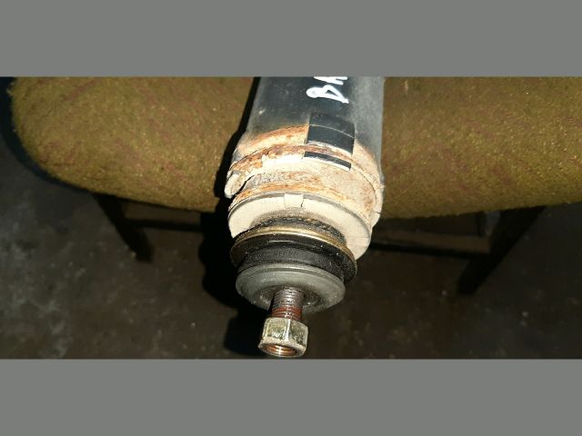 bontott TOYOTA AVENSIS VERSO Bal hátsó Lengéscsillapító