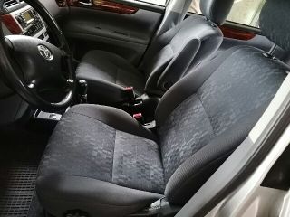 bontott TOYOTA AVENSIS VERSO Biztosítéktábla Motortér