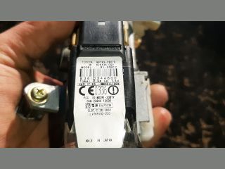 bontott TOYOTA AVENSIS VERSO Gyújtáskapcsoló