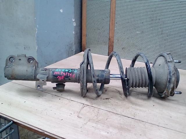 bontott TOYOTA AVENSIS VERSO Jobb első Lengéscsillapító