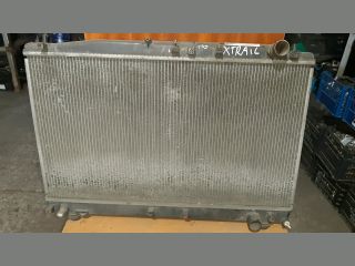 bontott TOYOTA AVENSIS VERSO Vízhűtő Radiátor (Nem klímás)