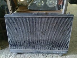 bontott TOYOTA AVENSIS VERSO Vízhűtő Radiátor (Nem klímás)