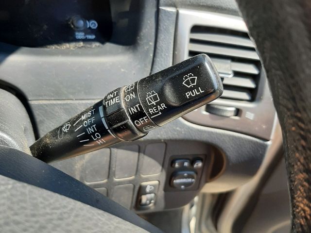 bontott TOYOTA AVENSIS VERSO Bal Féltengely