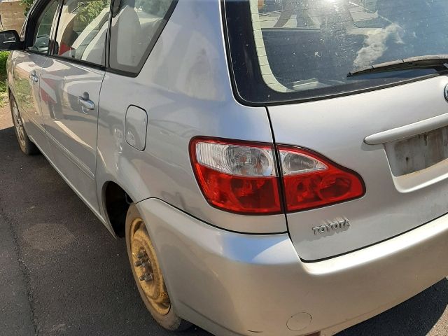 bontott TOYOTA AVENSIS VERSO Bal Féltengely