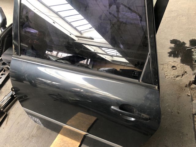 bontott TOYOTA AVENSIS VERSO Bal hátsó Ajtó Kárpit