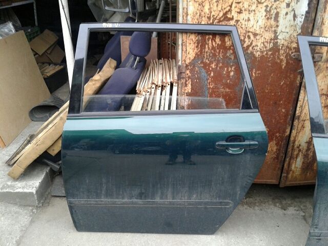 bontott TOYOTA AVENSIS VERSO Bal hátsó Ajtó (Üres lemez)