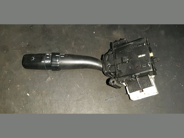 bontott TOYOTA AVENSIS VERSO Bal Kormánykapcsoló Irányjelző