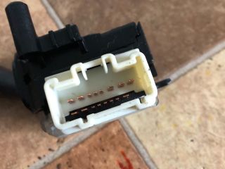 bontott TOYOTA AVENSIS VERSO Bal Kormánykapcsoló Irányjelző