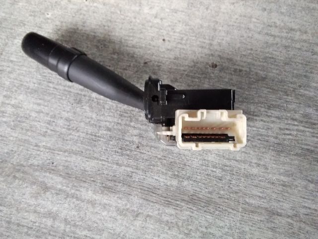 bontott TOYOTA AVENSIS VERSO Bal Kormánykapcsoló Irányjelző