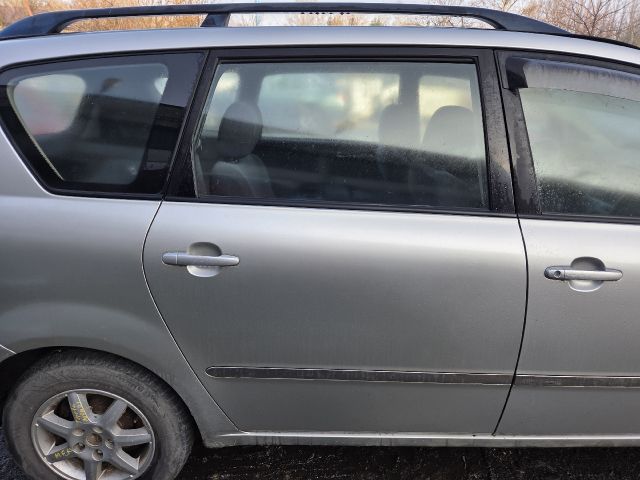 bontott TOYOTA AVENSIS VERSO Csomagtérajtó (Részeivel)