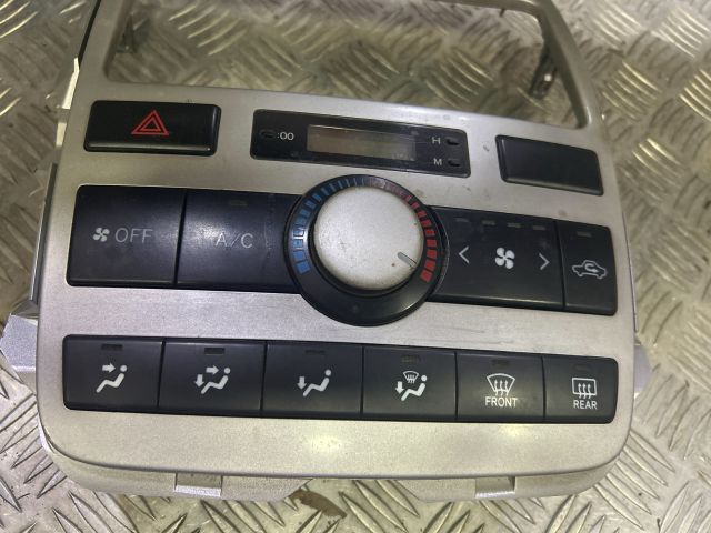 bontott TOYOTA AVENSIS VERSO Fűtéskapcsoló