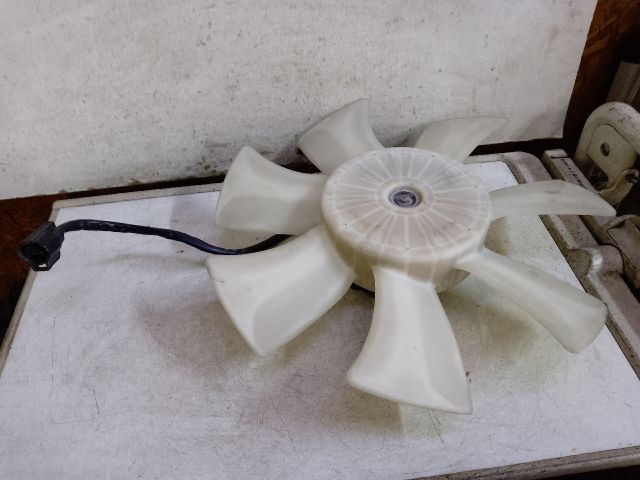 bontott TOYOTA AVENSIS VERSO Hűtőventilátor