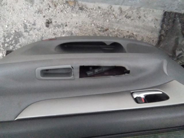 bontott TOYOTA AVENSIS VERSO Jobb első Ajtó (Üres lemez)