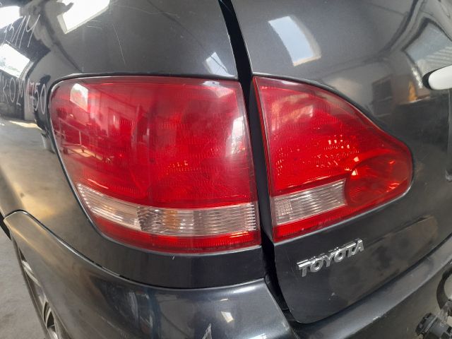 bontott TOYOTA AVENSIS VERSO Jobb hátsó Ajtózár