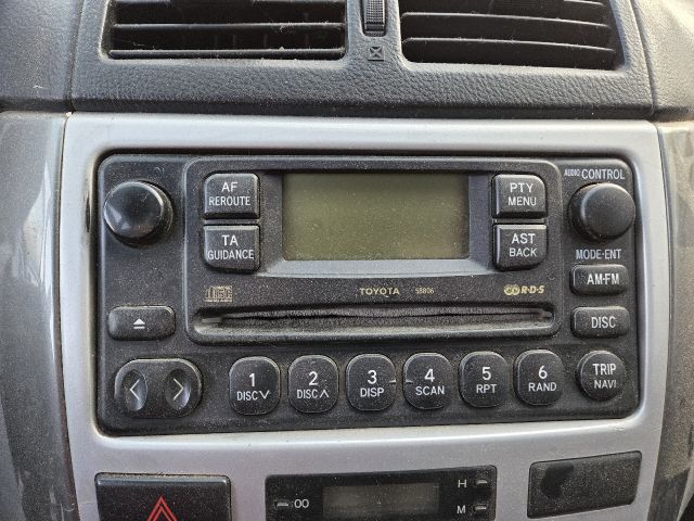 bontott TOYOTA AVENSIS VERSO Jobb Hátsó Lámpa