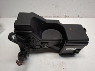 bontott TOYOTA AYGO Biztosítéktábla Motortér