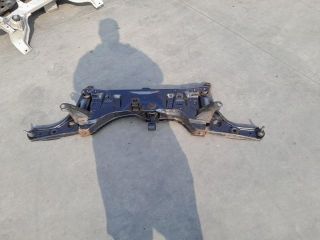 bontott TOYOTA AYGO Első Bölcső