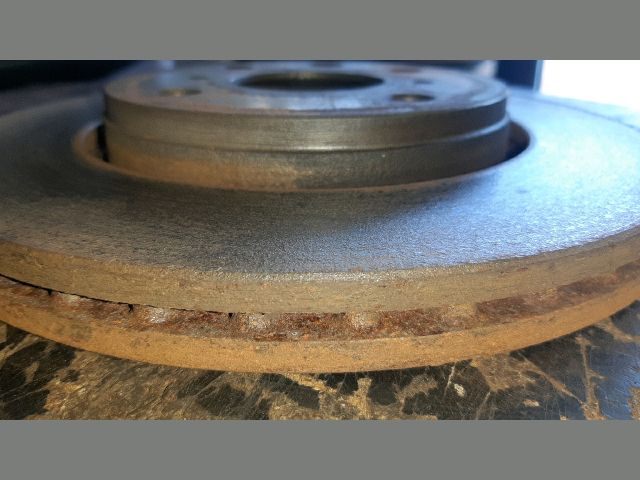 bontott TOYOTA AYGO Első Féktárcsa