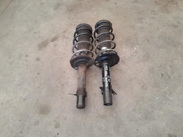 bontott TOYOTA AYGO Első Lengéscsillapító Pár