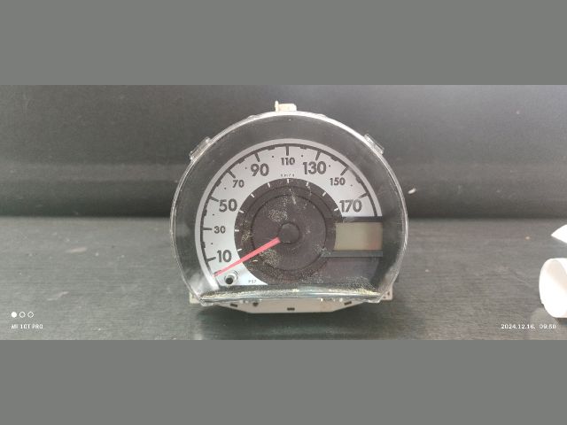 bontott TOYOTA AYGO Kilométeróra