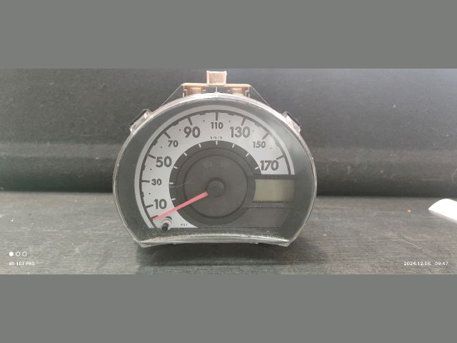 bontott TOYOTA AYGO Kilométeróra