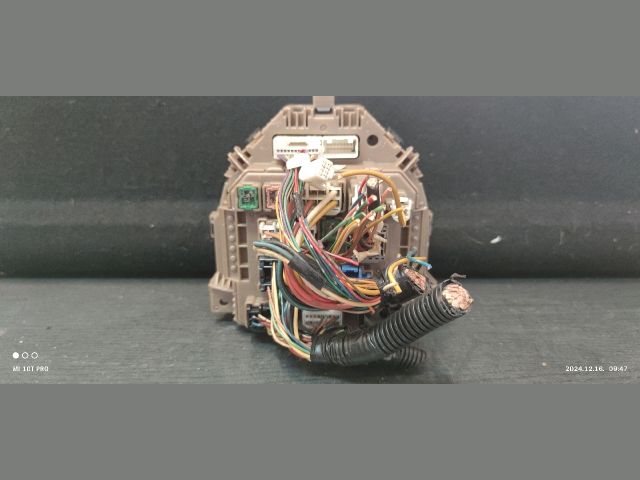 bontott TOYOTA AYGO Kilométeróra