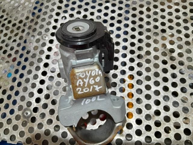 bontott TOYOTA AYGO Gyújtáskapcsoló