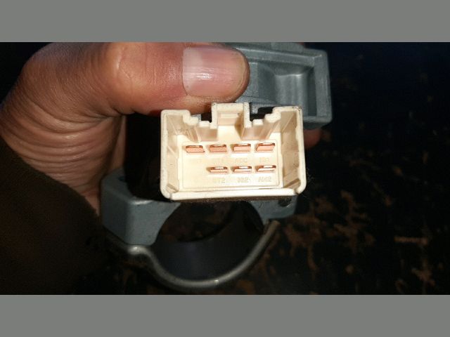 bontott TOYOTA AYGO Gyújtáskapcsoló