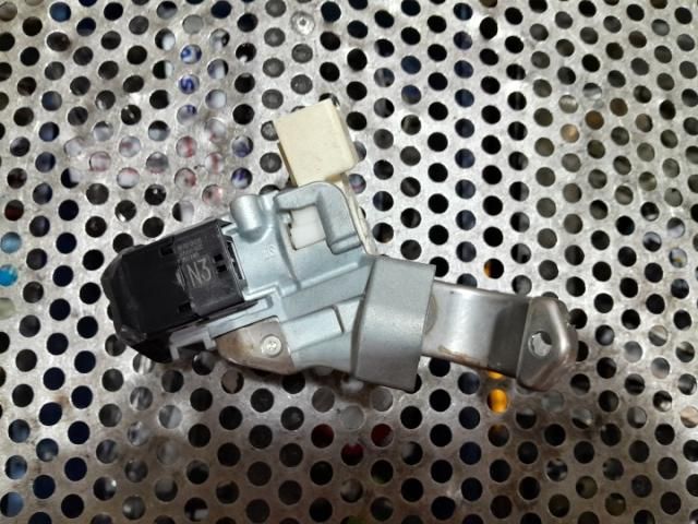 bontott TOYOTA AYGO Gyújtáskapcsoló