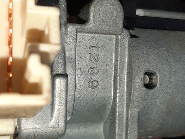 bontott TOYOTA AYGO Gyújtáskapcsoló