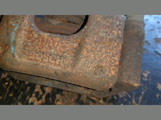 bontott TOYOTA AYGO Jobb első Féknyereg Munkahengerrel