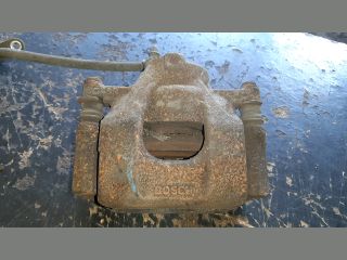 bontott TOYOTA AYGO Jobb első Féknyereg Munkahengerrel