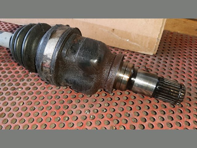 bontott TOYOTA AYGO Jobb Féltengely