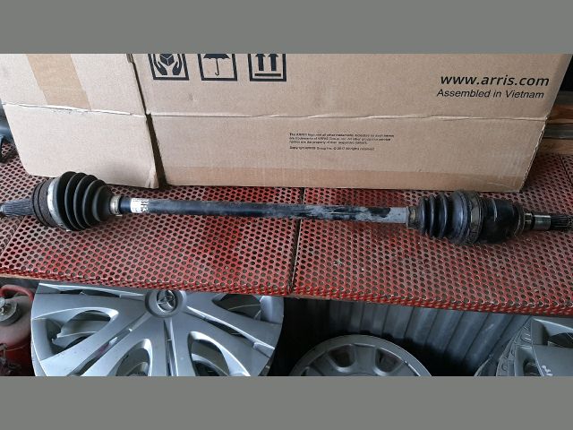 bontott TOYOTA AYGO Jobb Féltengely