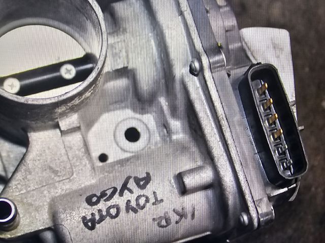 bontott TOYOTA AYGO Fojtószelep (Elektromos)