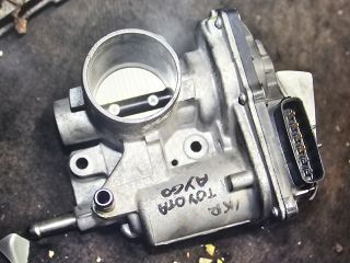 bontott TOYOTA AYGO Fojtószelep (Elektromos)