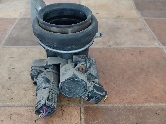 bontott TOYOTA AYGO Fojtószelep (Mechanikus)