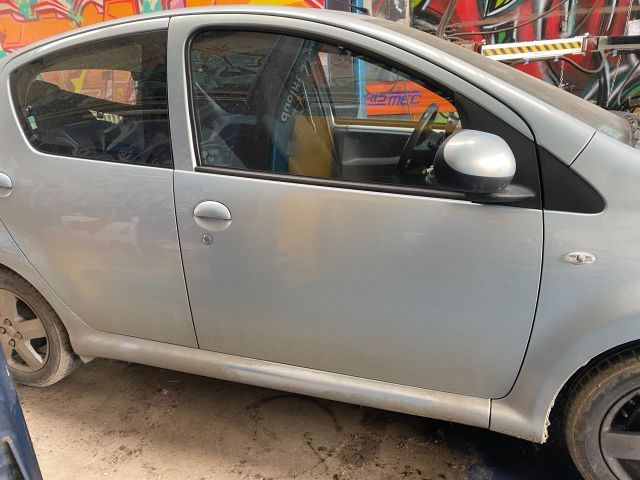 bontott TOYOTA AYGO Hátsó Futómű (Részeivel)