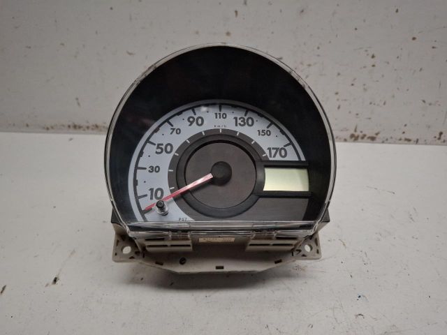 bontott TOYOTA AYGO Kilométeróra