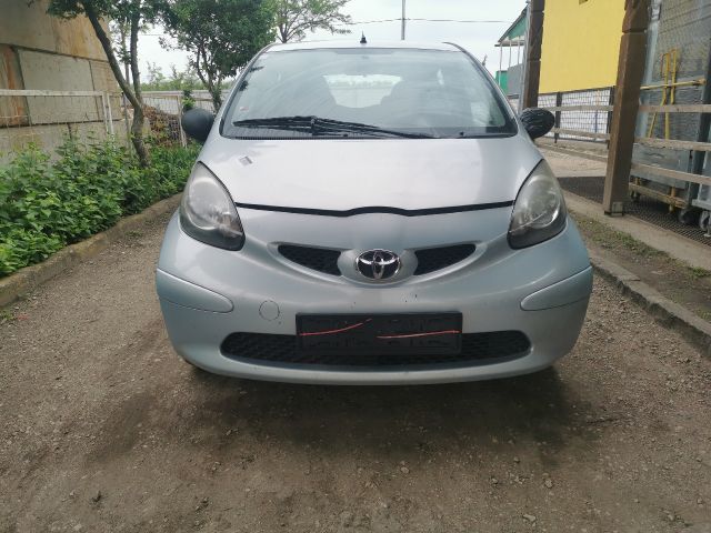 bontott TOYOTA AYGO Motor (Fűzött blokk hengerfejjel)