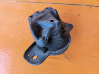 bontott TOYOTA AYGO Motor Tartó Bak (Fém)