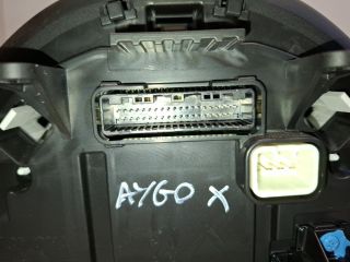 bontott TOYOTA AYGO Kilométeróra