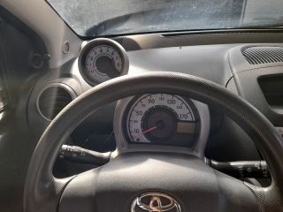 bontott TOYOTA AYGO Bal első Ajtó (Részeivel)